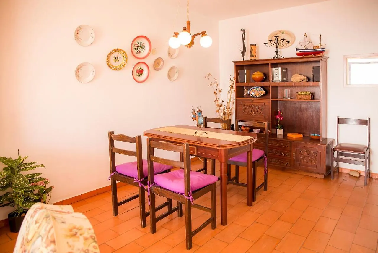 A06 - Seaview 1 Bed Apartment Luz